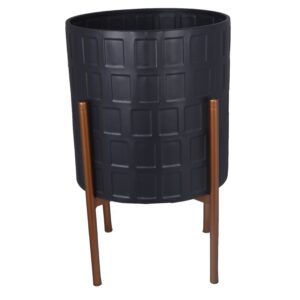 kwietnik metalowy czarny na złotym stojaku